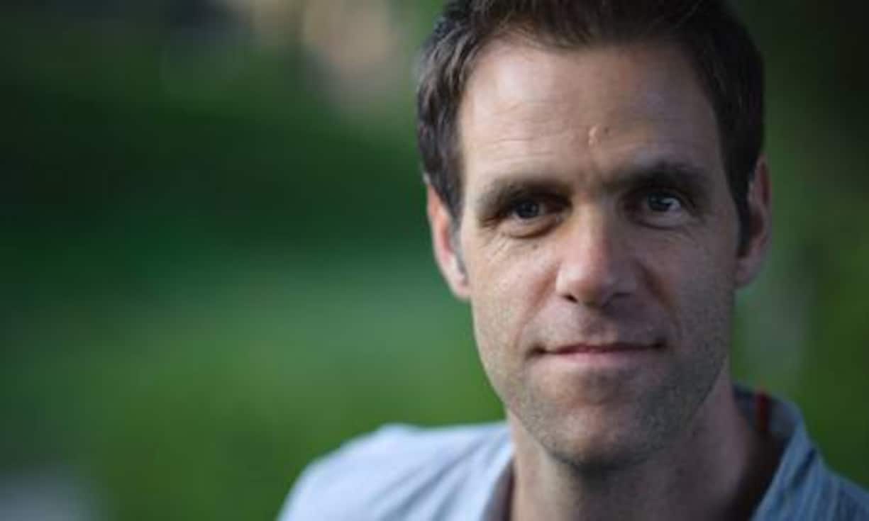 Simon Otto, 38, Head of Character Animation, DreamWorks, Hollywood: Es gibt sie noch, die Karrieren,
die aus der Schweizer Provinz
nach Hollywood führen. Simon
Otto aus dem sankt-gallischen
Uetliburg ist ein Beweis dafür.
Der Comic-Fan wurde an der
Pariser Ecole de l’Image Gobelins
zum Edelzeichner ausgebildet
und arbeitet heute als Chefzeichner
in den renommierten Dream-
Works-Studios. (Bild: Olivier Staphylas)