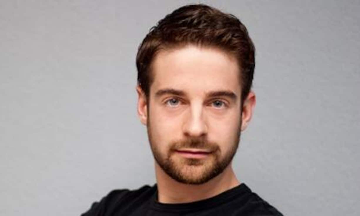 Péter Fankhauser, 25, Masterstudent Robotics, Systems and Control, ETH: Internationale Anerkennung holte sich Fankhauser mit dem Roboter «Ballbot Rezero», der sich auf einer Kugel fortbewegt und darum immer im Gleichgewicht ist. Er initiierte ihn während des Maschinenbaustudiums an der ETH Zürich. Bis im Oktober will er seine Masterarbeit abschliessen. Daneben bereitet sich auf einen Aufenthalt am Massachusetts Institute of Technology (MIT) vor. (Bild: PR)