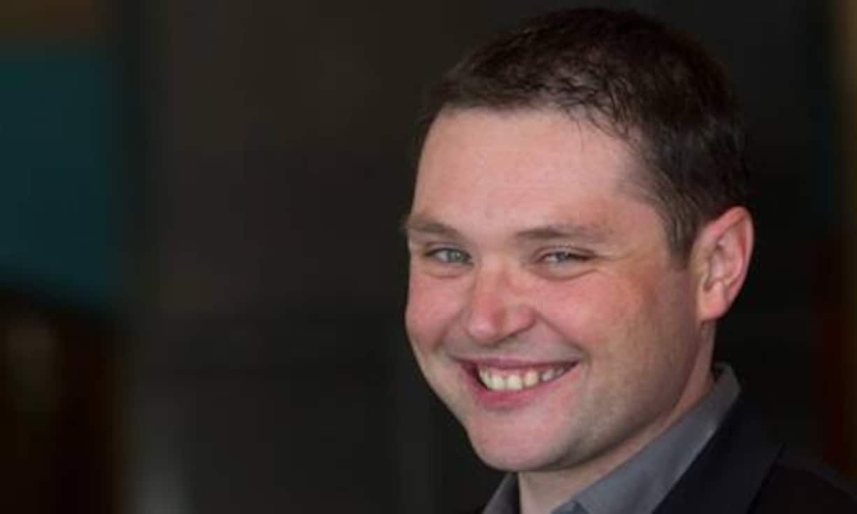 Jan Stiller, 34, Direktor «Lenkerhof Alpine Resort», Lenk: Mit Stiller führt seit Dezember 2010 ein Einheimischer das Fünfsternehotel. Er ist als Sohn des Wirtepaars des Bergrestaurants Bühlberg aufgewachsen. Nach einer KV-Lehre im Gastgewerbe und der Tätigkeit in exklusiven Häusern des Berner Oberlandes zog er nach der Hotelfachschule Thun nach Zürich. Diesen Sommer schliesst sich Stillers Kreis: Der «Bühlberg» wird unter dem «Lenkerhof Alpine Resort» geführt. (Bild: PR)