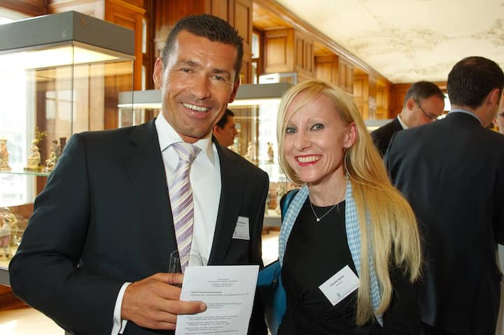 Philippe Zimmermann, Partner, Ernst & Young AG; Claudia Sauter, Head PR & Communications, PWC AG.
