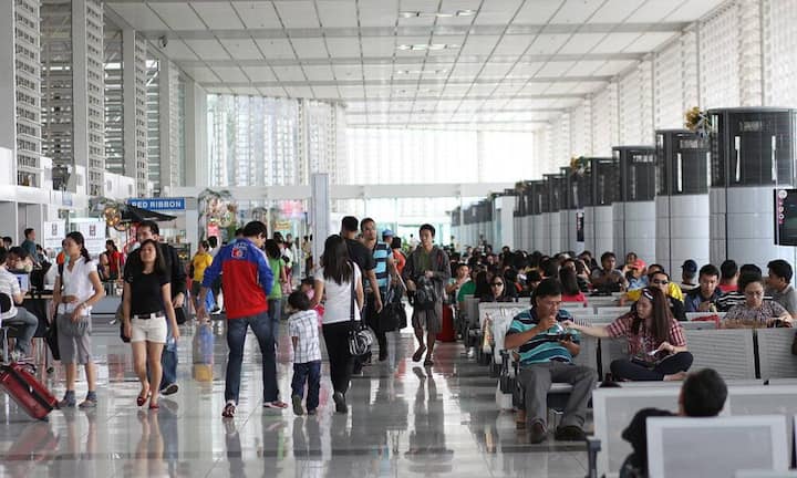 Platz 1: Manila Ninoy Aquino Airport. Im BILANZ-Rating der schlechtesten Airports der Welt schnitt der Manila Ninoy Aquino Airport am schlechtesten ab. Er befindet sich in der Hauptstadt Manila im südostasiatischen Land Philippinen.
Bloomberg/Keystone