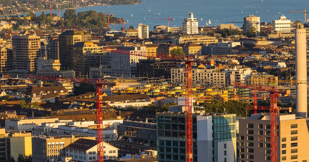 Company Relocations 2025: Zug, Solothurn, and Graubünden Benefit