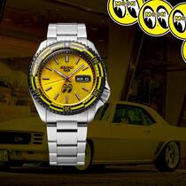 Die Seiko 5 Sports Mooneyes in leuchtendem Gelb.