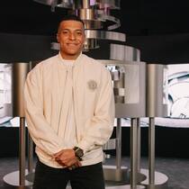 Mbappé ist jetzt nicht nur Markenbotschafter, wie für Hublot, sondern auch Investor bei Wristcheck.
