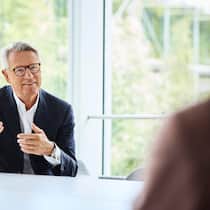 Erfolgs-Ära: ABB-CEO Björn Rosengren (im Bild) übergibt seinem Nachfolger Morten Wierod eine ABB, die sich in blendender Form befindet.