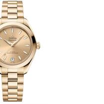 Die neue Aqua Terra 30 mm in Moonshine-Gold schimmert sanft.