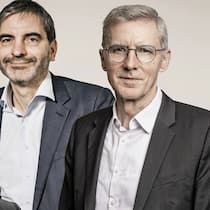 Die Wirtschaftsprofessoren Aymo Brunetti (Bern), Hans Gersbach (ETH Zürich) und Yvan Lengwiler (Basel, von hinten).