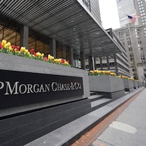 Das Logo von JPMorgan am Hauptsitz in New York.