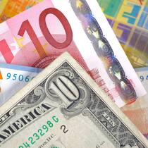 Banknoten von verschiedenen Währungen.
