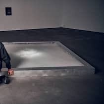 Aufsteiger unter 40: Julian Charrière, der Shootingstar der Schweizer Kunstszene, bringt von den entlegensten Orten bezwingende Bilder von unserem Umgang mit natürlichen Ressourcen nach Hause.