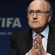 Spricht sich für eine Winter-WM aus: Fifa-Präsident Sepp Blatter.