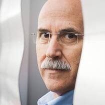 Der amerikanische Ökonom George Sheldon (64) lehrt an der Universität Basel Arbeitsmarkt- und Industrieökonomie.