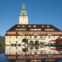 Schloss Elmau: Einmal angekommen, vergisst man nach 10 Minuten die Zeit, nach 20 Minuten die Welt.