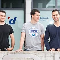 Guter Deal: Digitec-Gründer Marcel Dobler, Oliver Herren und Florian Teuteberg (v.l.). (Bild: ZVG)