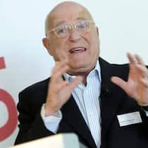Interim-Chef und VR-Präsident von Valora, Rolando Benedick, zeigt sich offen für Gespräche mit Investoren. (Bild: Keystone)