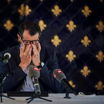 Abschied mit Tränen: Guy Lachappelle an seiner Rücktritts-Pressekonferenz vom 15. Juli in Basel.