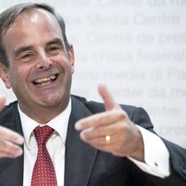 Neues Mandat Mitte-Präsident Gerhard Pfister folgt Ex-Ständerat Beat Vonlanthen als Präsident des Casino Verbands.