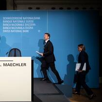 DREI VON DER SNB Mit dem Abschied von Vize Fritz Zurbrügg (Mitte) ist der Aufstieg von Andréa Maechler zur Nummer zwei hinter Thomas Jordan vorgespurt.