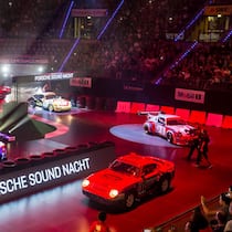 Legenden auf zwei Beinen und vier Rädern stehen bei der Porsche Sound Nacht im Mittelpunkt.