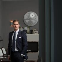 Steile Karriere: Innenarchitekt und Designer Christoph Grainger-Herr (40) gestaltete vor zehn Jahren das IWC-Museum - und liess sich dann engagieren.