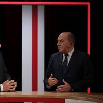 Erster TV-Auftritt seit Corona: Novartis-VR-Präsident Jörg Reinhardt (l.) und sein UBS-Pendant Axel Weber beim BILANZ Business Talk.