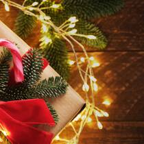 Geschenk_Schenken_Weihnachten_Christbaum