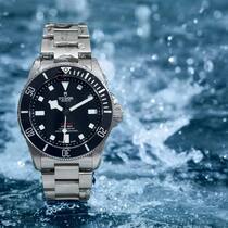 Grossartiger Ersatz für jene, die eine Submariner wollen, aber keine bekommen oder nicht die Geduld haben, darauf zu warten: Die Tudor Pelagos.
