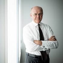 PROFITEUR DER ZINSWENDE: Zurich-Chef Mario Greco.