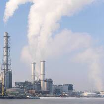 BASF hat bereits vor längerem mit Einschnitten an seinem Heimatstandort Ludwigshafen begonnen und unterstreicht die globale Dimension der Krise.
