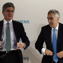 Sulzer-Präsident Peter Löscher (l.) unterliegt Siemens-Chef Joe Kaeser bei Dresser-Rand.Keystone