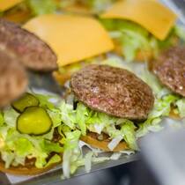 Big Mac: Kostet in der Schweiz 6.50 Schweizer Franken. Keystone