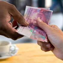 Bargeld: Geldersatzstoffe buhlen um die Gunst der Konsumenten. Keystone
