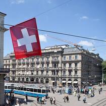 paradeplatz1606.jpg