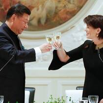 Xi Jinping und Doris Leuthard: Xi nimmt als erster Staatschef Chinas am WEF teil.  Keystone
