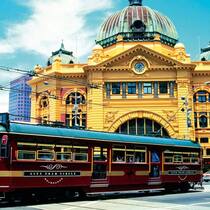 Mit einer Länge von 245 Kilometern, 27 Linien und über 1800 Haltestellen hat Melbourne das grösste Strassenbahnnetz der Welt