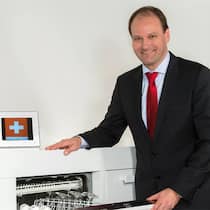 Geschirrspüler: Markus Miele mit seinem Vorzeigeobjekt. PR