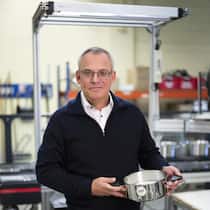 Tobias Gerfin (60) ist seit 2013 CEO des Kochgeschirr- und Messerherstellers Kuhn Rikon.