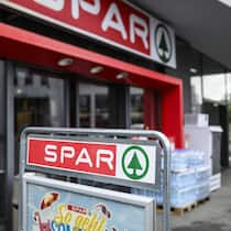 Spar-Filiale: Die Läden sind im Sandwich zwischen Grossverteilern und Discountern. Der neue Präsident und Mehrheitseigner Peter Weber will das Profil schärfen.