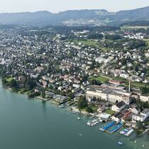 Kilchberg liegt gleich neben der Stadt Zürich und ist in Sachen Eigentum der teuerste Wohnort der Schweiz.