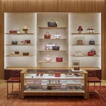 Bei Loro Piana wünschen Kunden intime Salons – das braucht Platz.