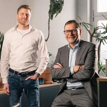 Zusammenarbeit: Lukas Streich (l.) und Jörg Beer wollen gemeinsam neue Zielgruppen erschliessen. Die Kundschaft profitiert von schnellerem Service und grösserer Auswahl.