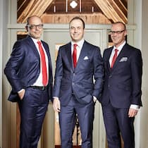 Senkrechtstarter aus Zug: Zum ersten Mal beim Rating dabei, haben Maurice Pedergnana, Timo Dainese und Gregor Widler (v.l.) gleich in zwei Kategorien abgeräumt.