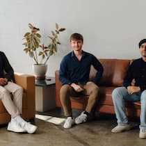 Haben gut lachen: Adarsh Hiremath, Brendan Foody und Surya Midha (v. l.).