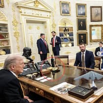 Auf diesem Bild nach dem Besuch der Schweizer Wirtschaftsvertreter im Oval Office ist rot umkreist eine goldene Rolex-Uhr zu erkennen.