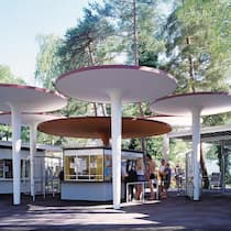 Badi-Restaurants, wie das der Stadtzürcher Badi Tiefenbrunnen, sind hart umkämpft.