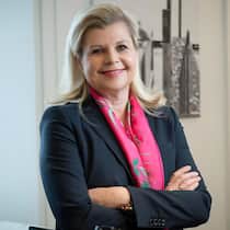Dr. med. Danuta Zemp ist Mitglied der Geschäftsleitung der Klinikgruppe Valens, Direktorin der Rehakliniken Walzenhausen und St. Gallen sowie Verwaltungsrätin der Insel Gruppe in Bern.