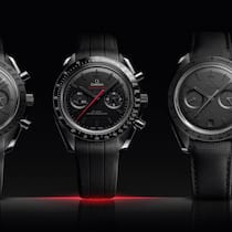 Die legendäre Omega Speedmaster, bekannt als Moonwatch, erhält eine Erweiterung ihrer «Dark Side of the Moon»-Kollektion.