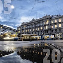 Paradeplatz Zürich: Zwei Grossbankenrettungen und Boni-Exzesse befeuerten den Abstieg des Finanzplatzes – die Politik wendete sich ab.