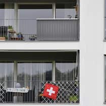 Immobilienpreise in der Schweiz steigen, Hypotheken bleiben günstig.