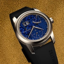 Das Modell Zeitwinkel 173° Saphir Bleu.